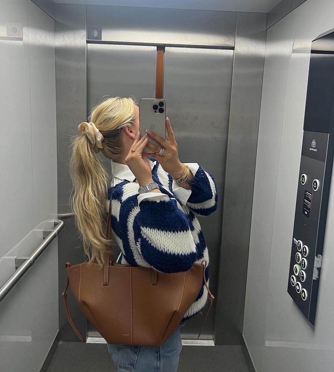 Isla | Loose-Fit Sweater