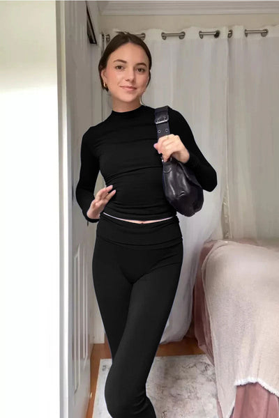Fitted top and trousers – Chic & casual