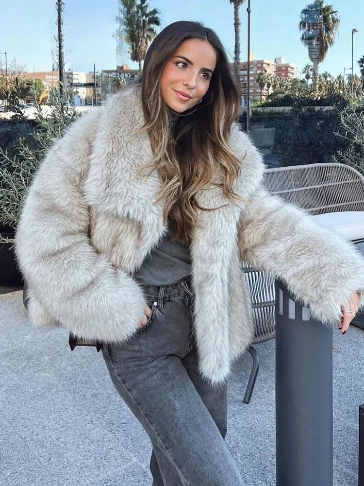 Auralis | Fur Jacket