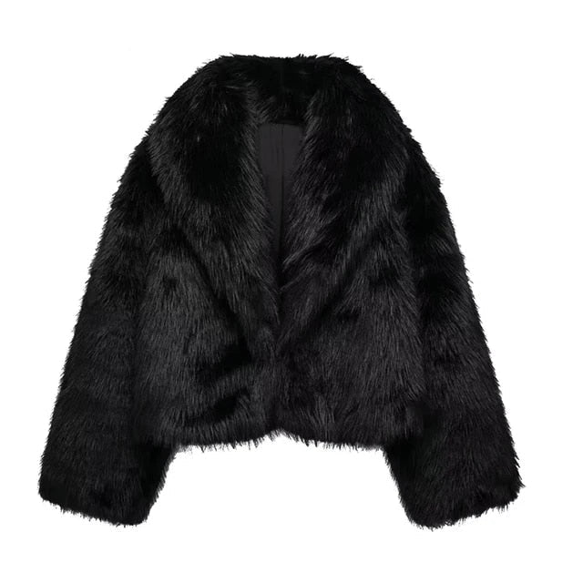 Emelia Miles | Black Fur Coat