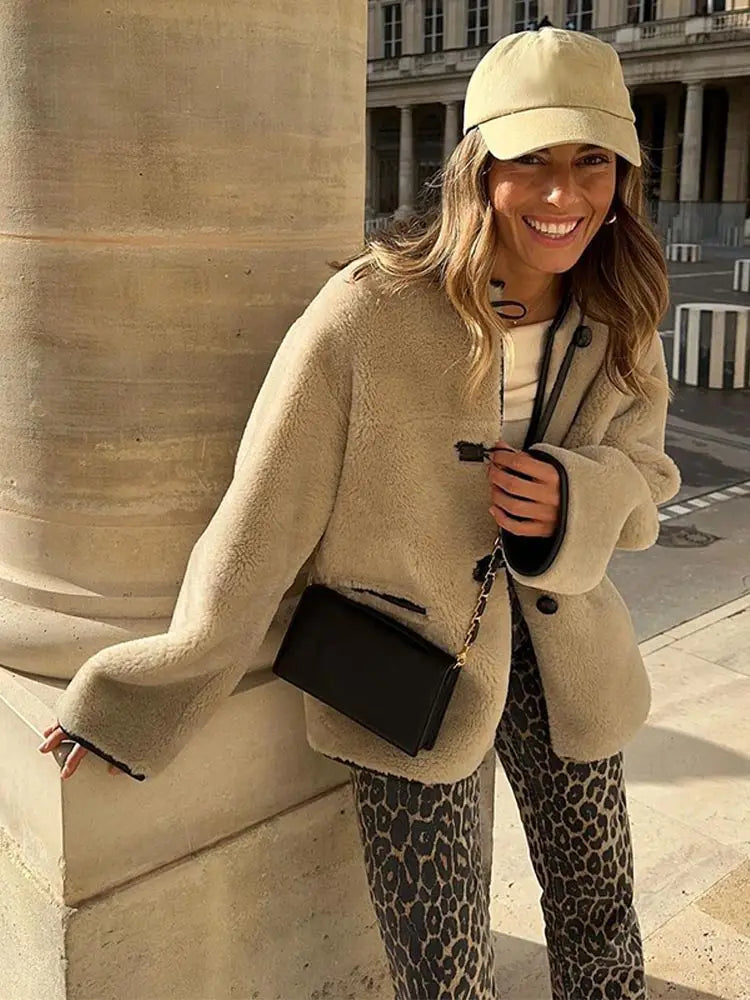 Elvara | Fluffy Coat